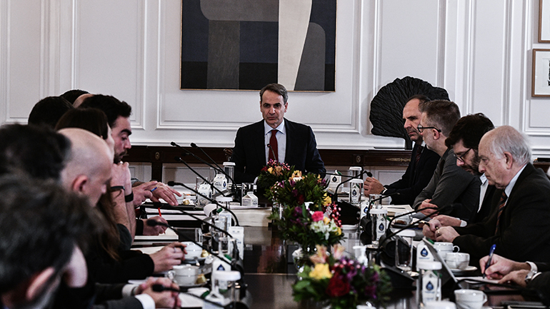 Ολοκληρώθηκε η συνάντηση του Μητσοτάκη με τους εκπροσώπους των καλλιτεχνών – Τι συζητήθηκε